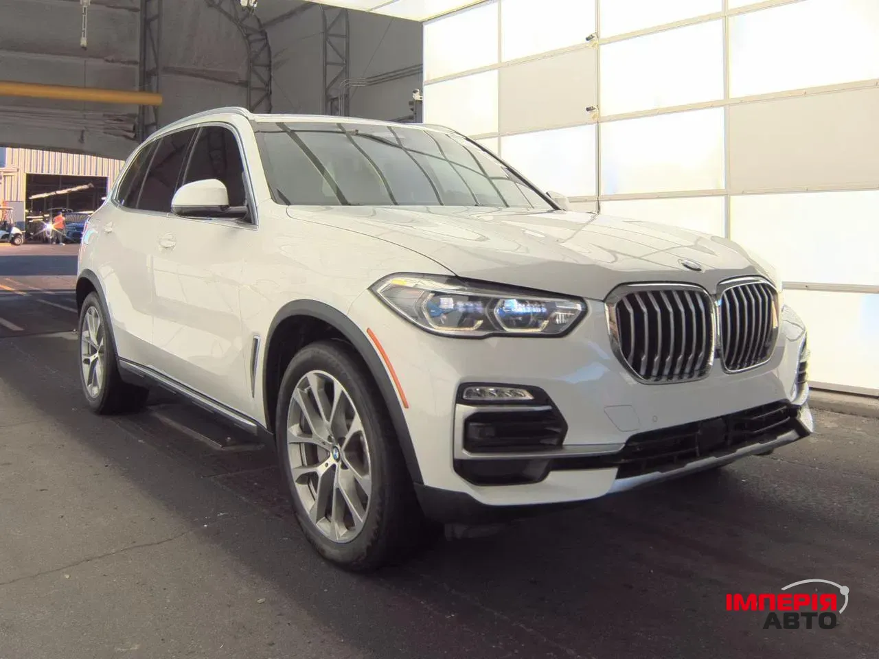 BMW X5 - фото 1