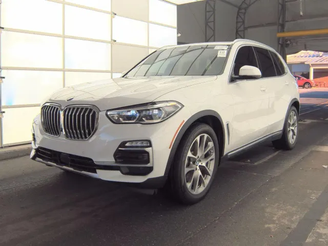 BMW X5 - фото 2