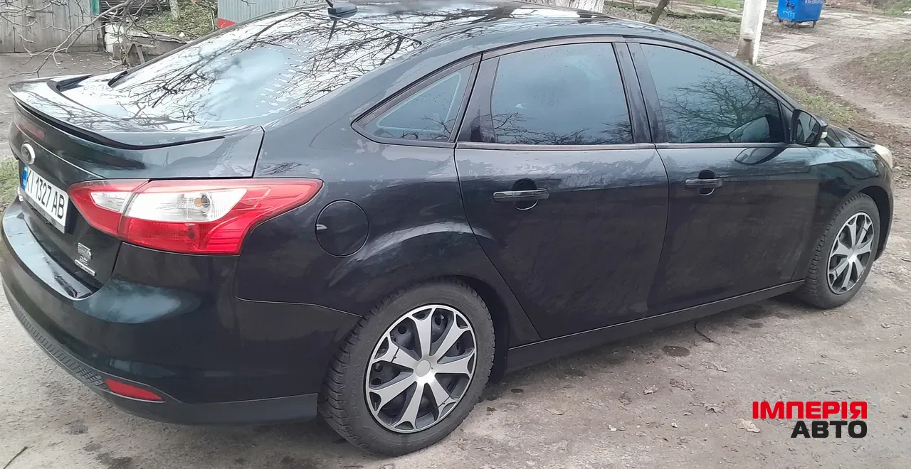 Ford Focus - фото 9