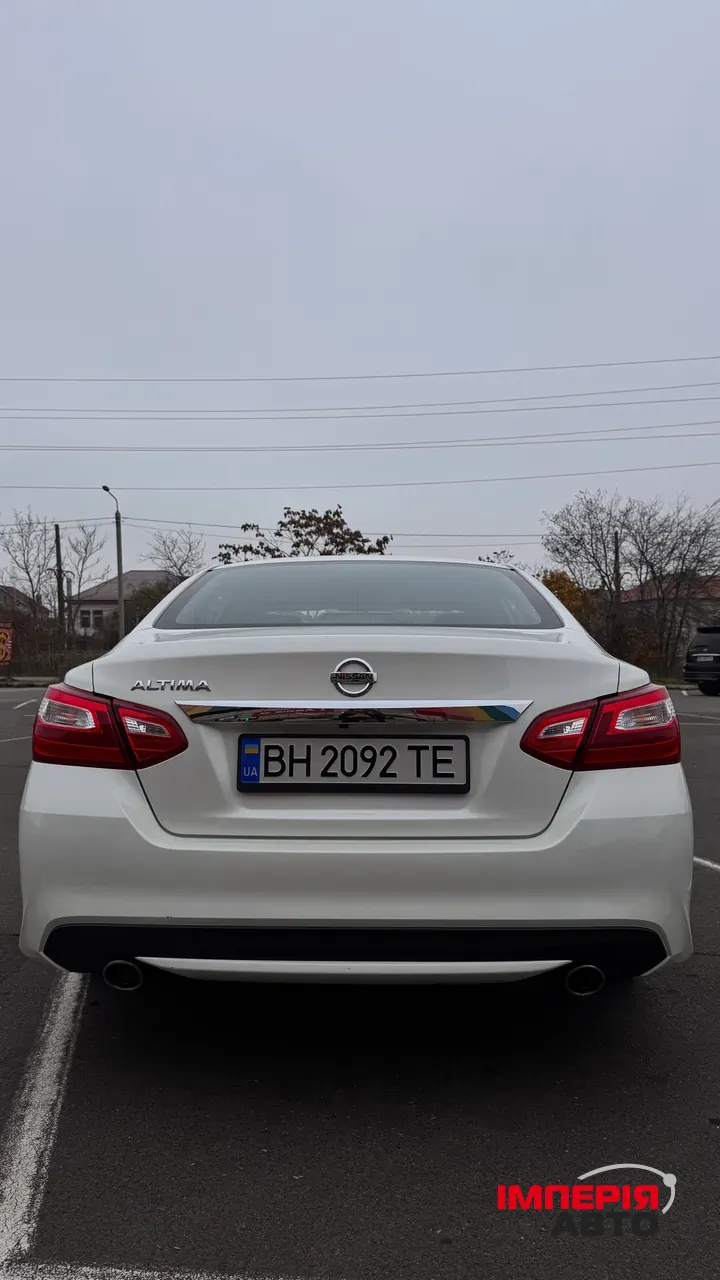 Nissan Altima - фото 5