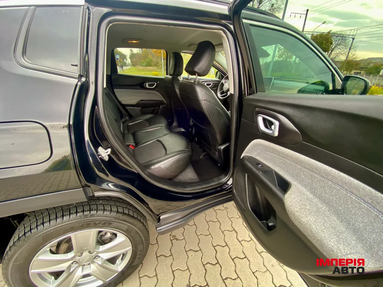 Jeep Compass - фото 27