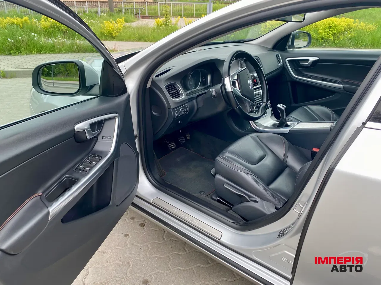 Volvo V60 - фото 20