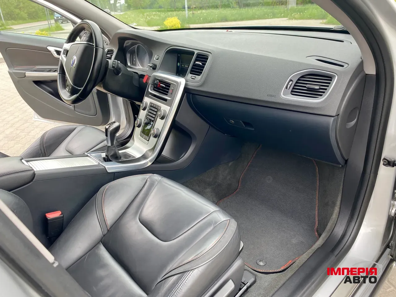 Volvo V60 - фото 23