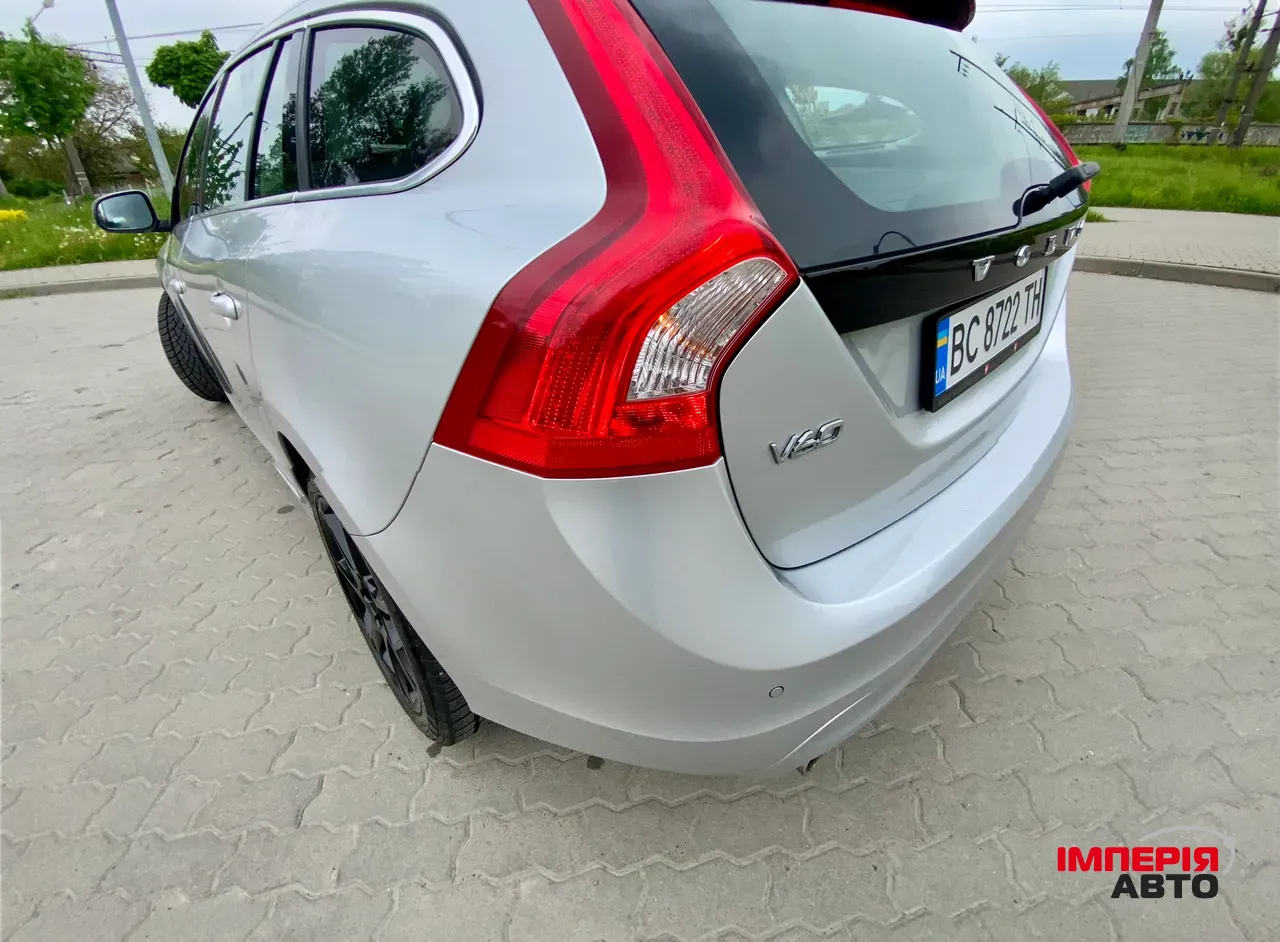 Volvo V60 - фото 15