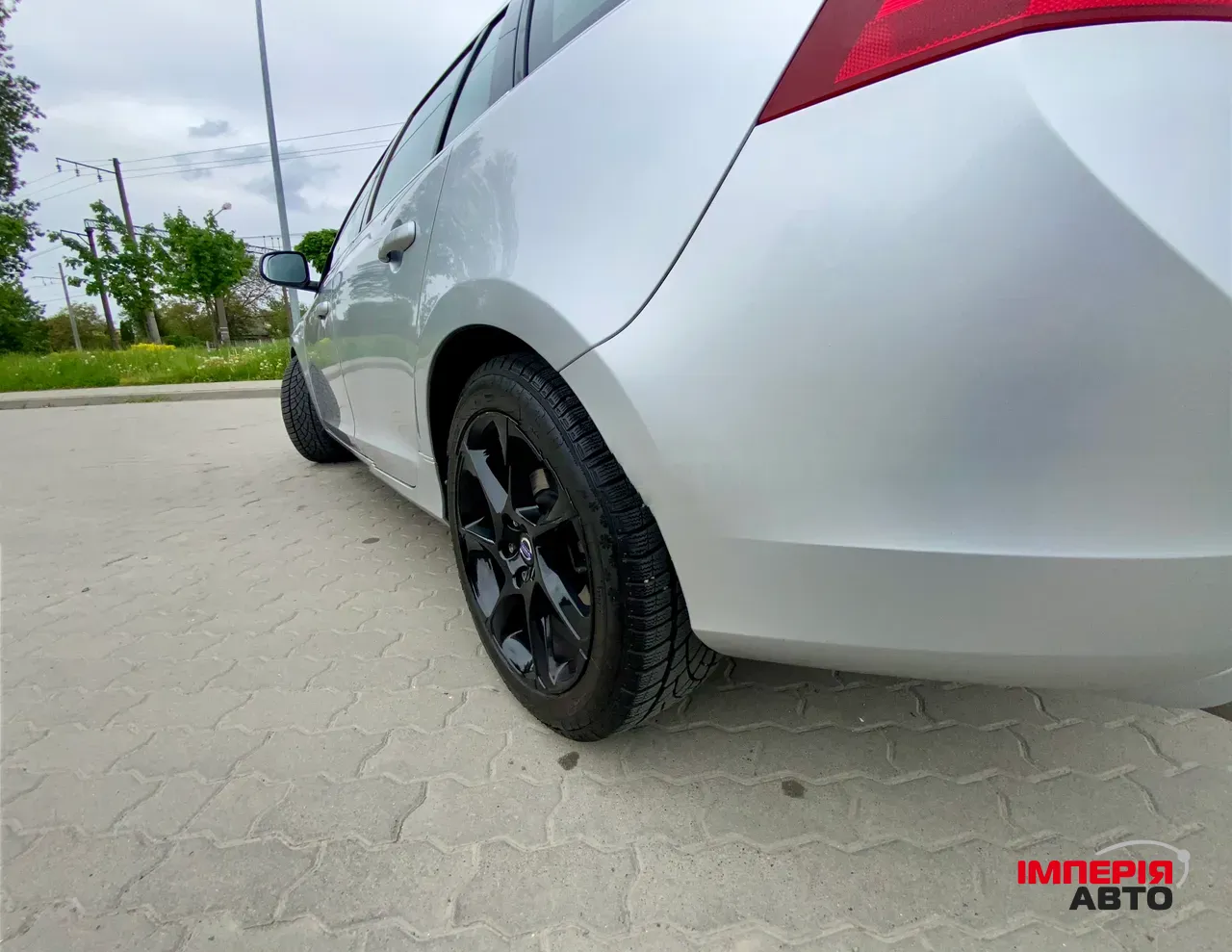 Volvo V60 - фото 16