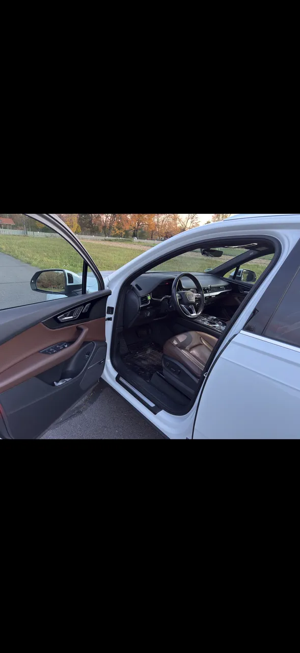 Audi Q7 - фото 4