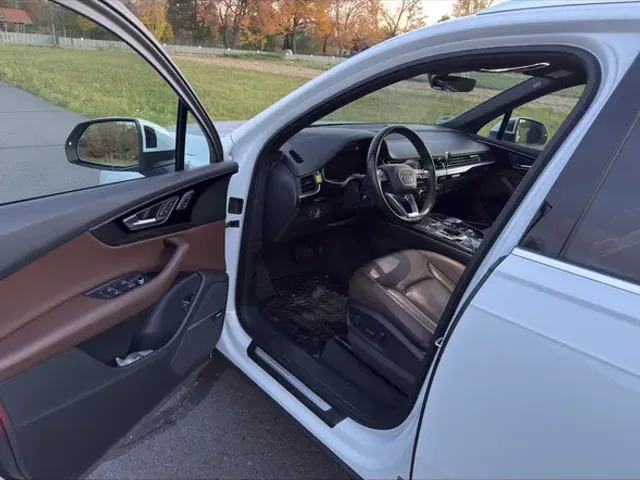 Audi Q7 - фото 4