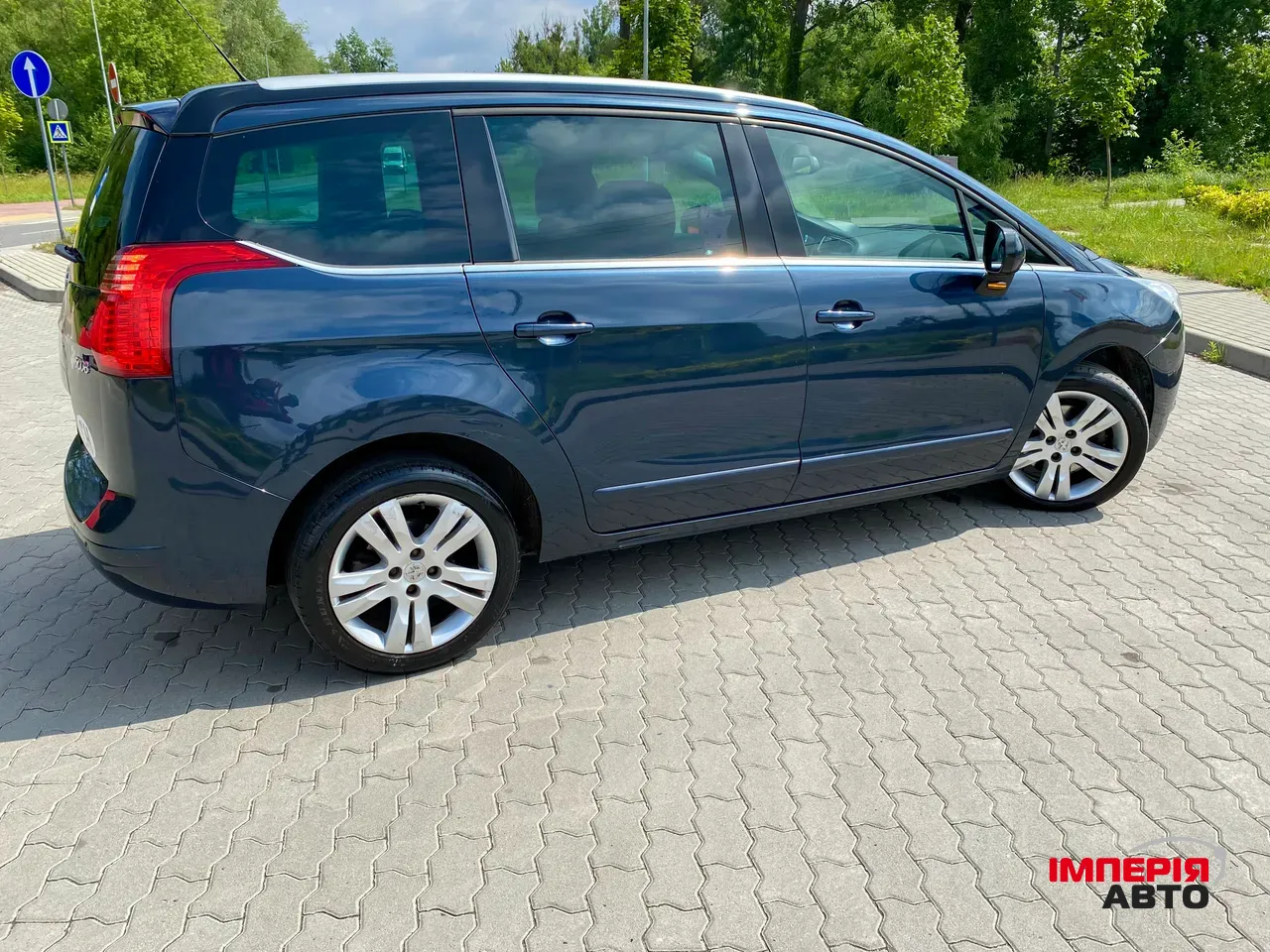 Peugeot 5008 - фото 9