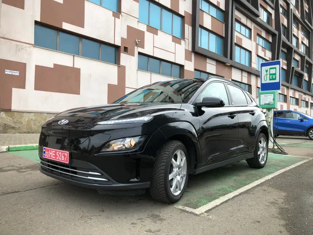 Hyundai Kona - фото 1