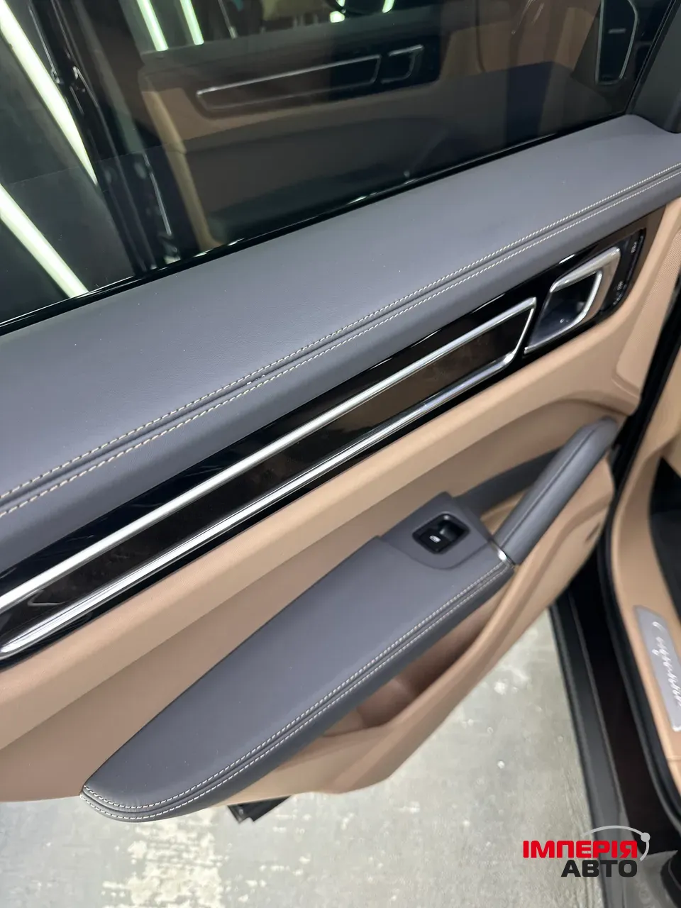 Porsche Cayenne - фото 7