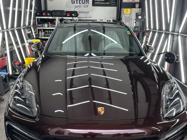 Porsche Cayenne - фото 1