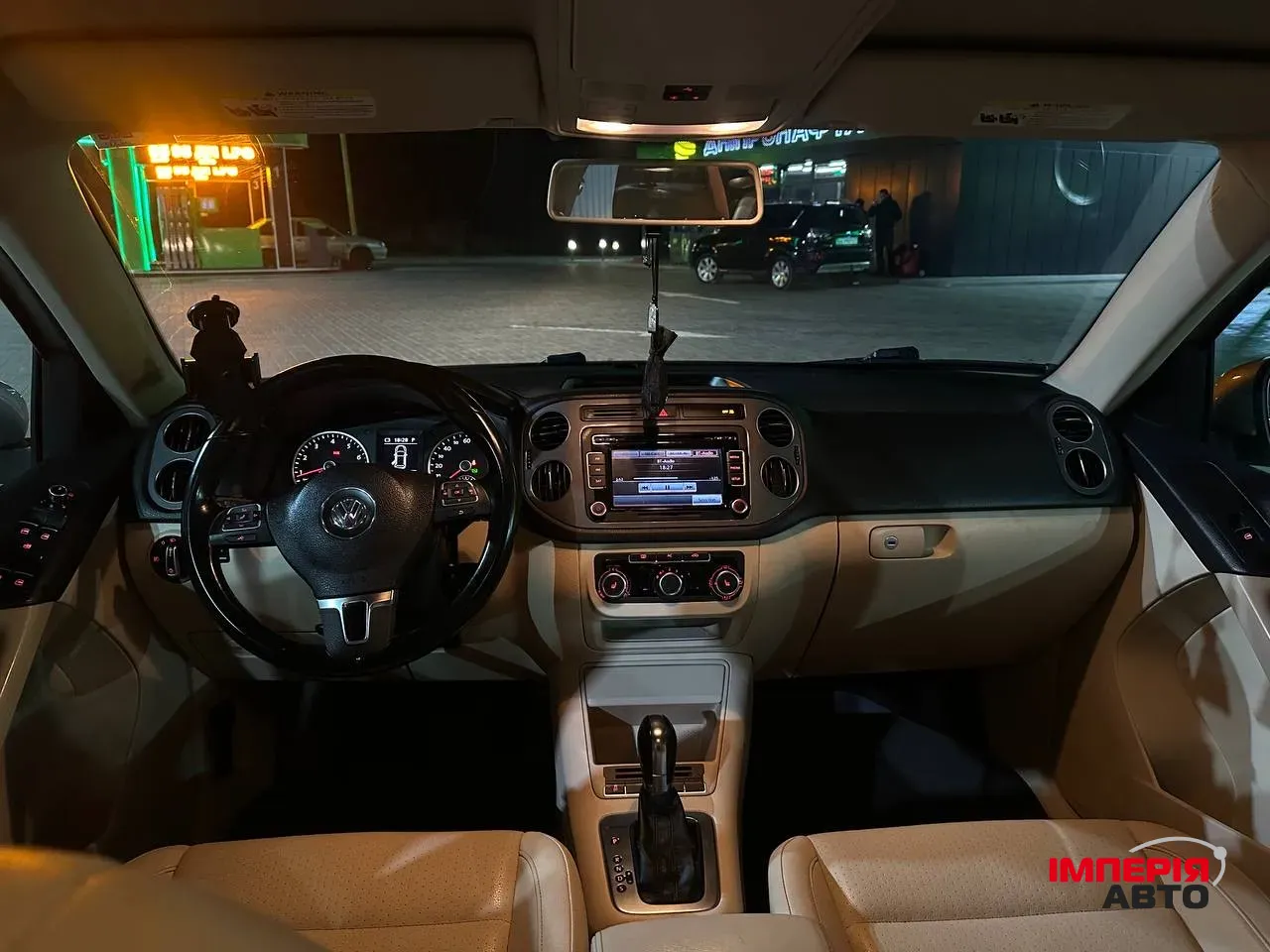 Volkswagen Tiguan - фото 4