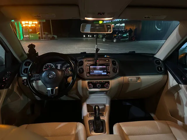 Volkswagen Tiguan - фото 4