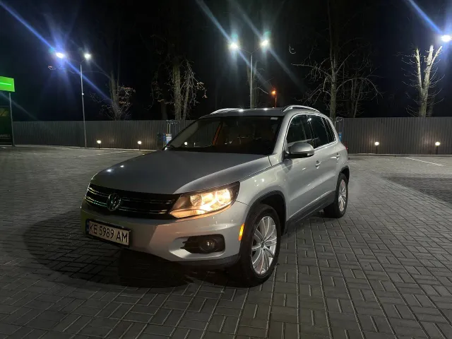 Volkswagen Tiguan - фото 1