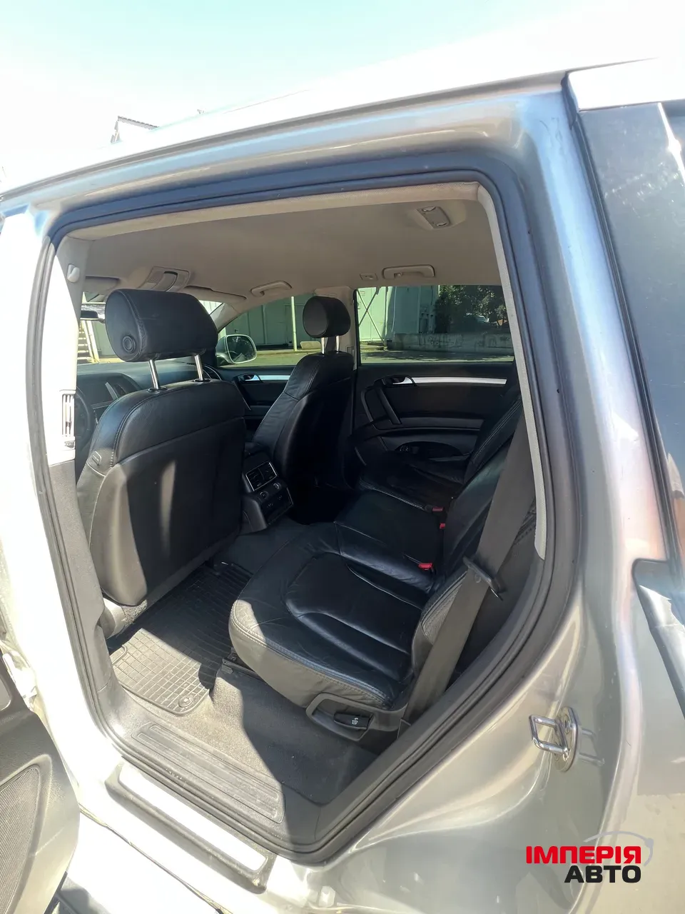 Audi Q7 - фото 15