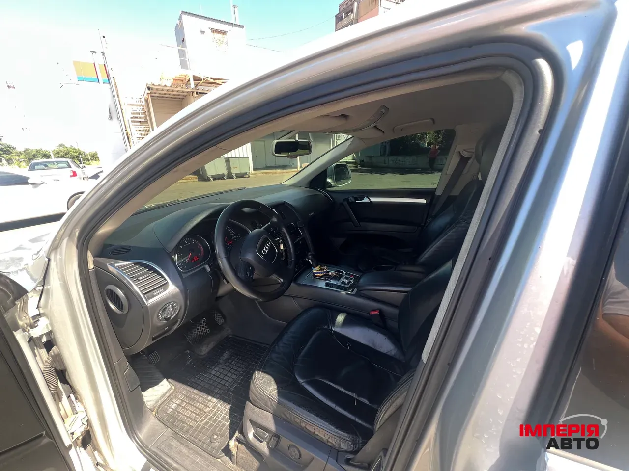 Audi Q7 - фото 13