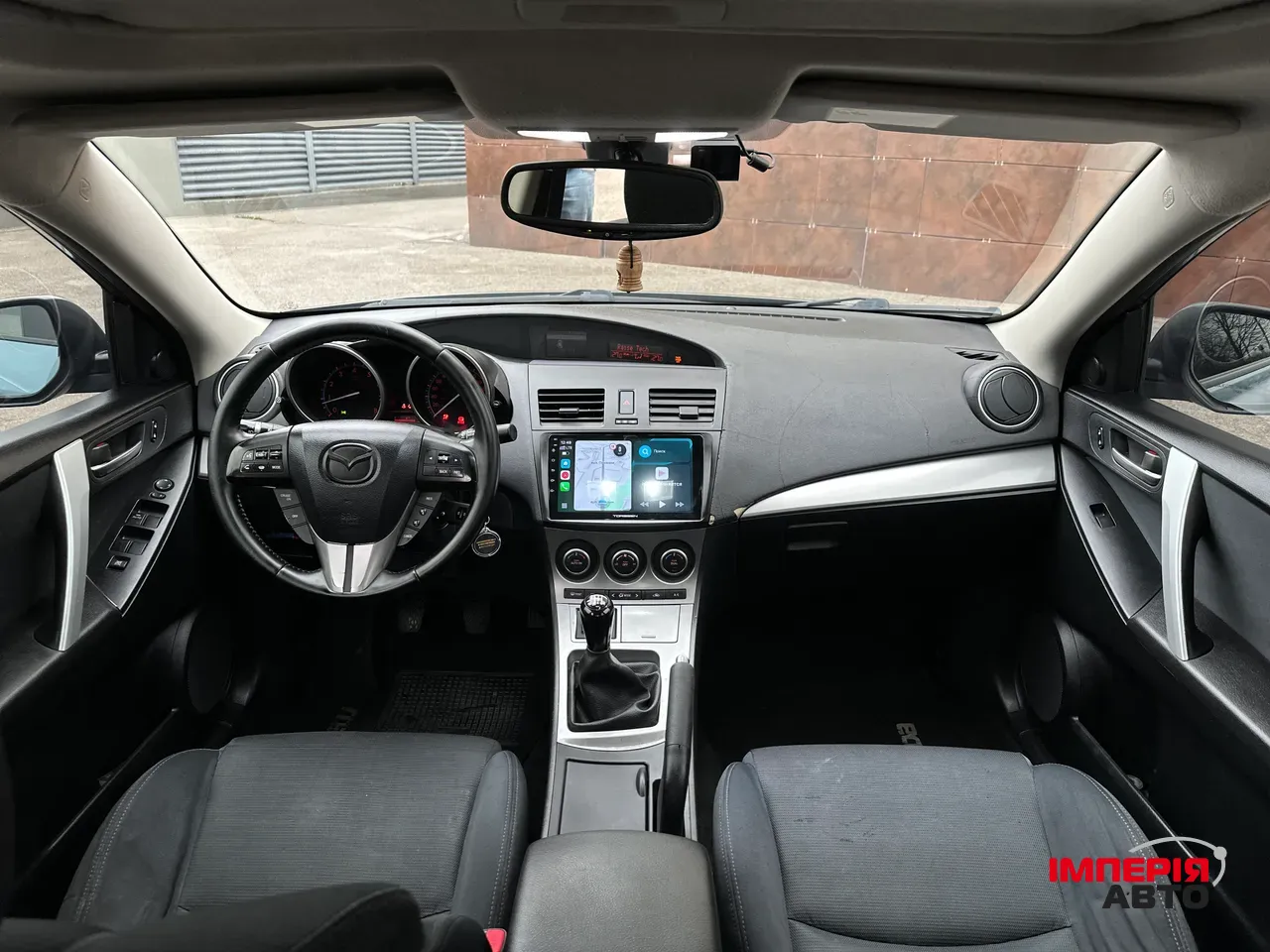 Mazda 3 - фото 8