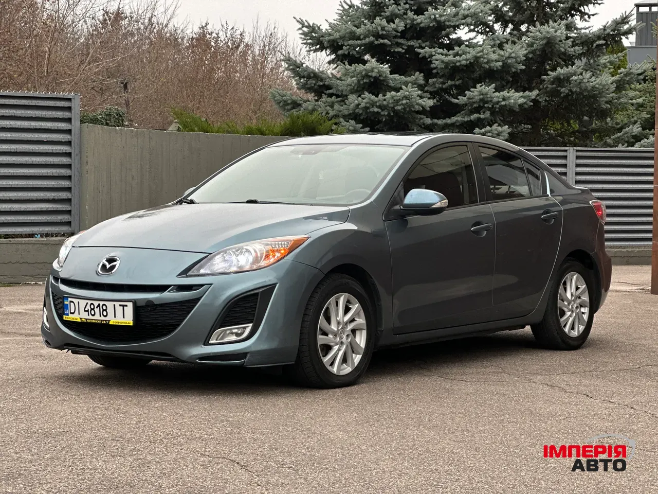Mazda 3 - фото 1