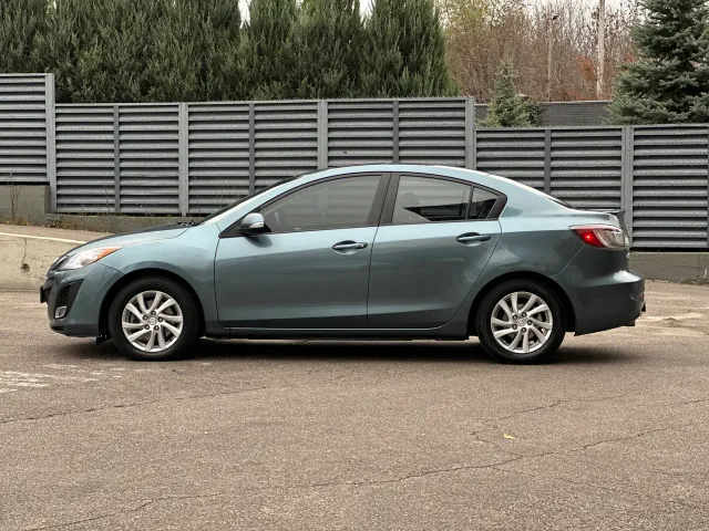 Mazda 3 - фото 5