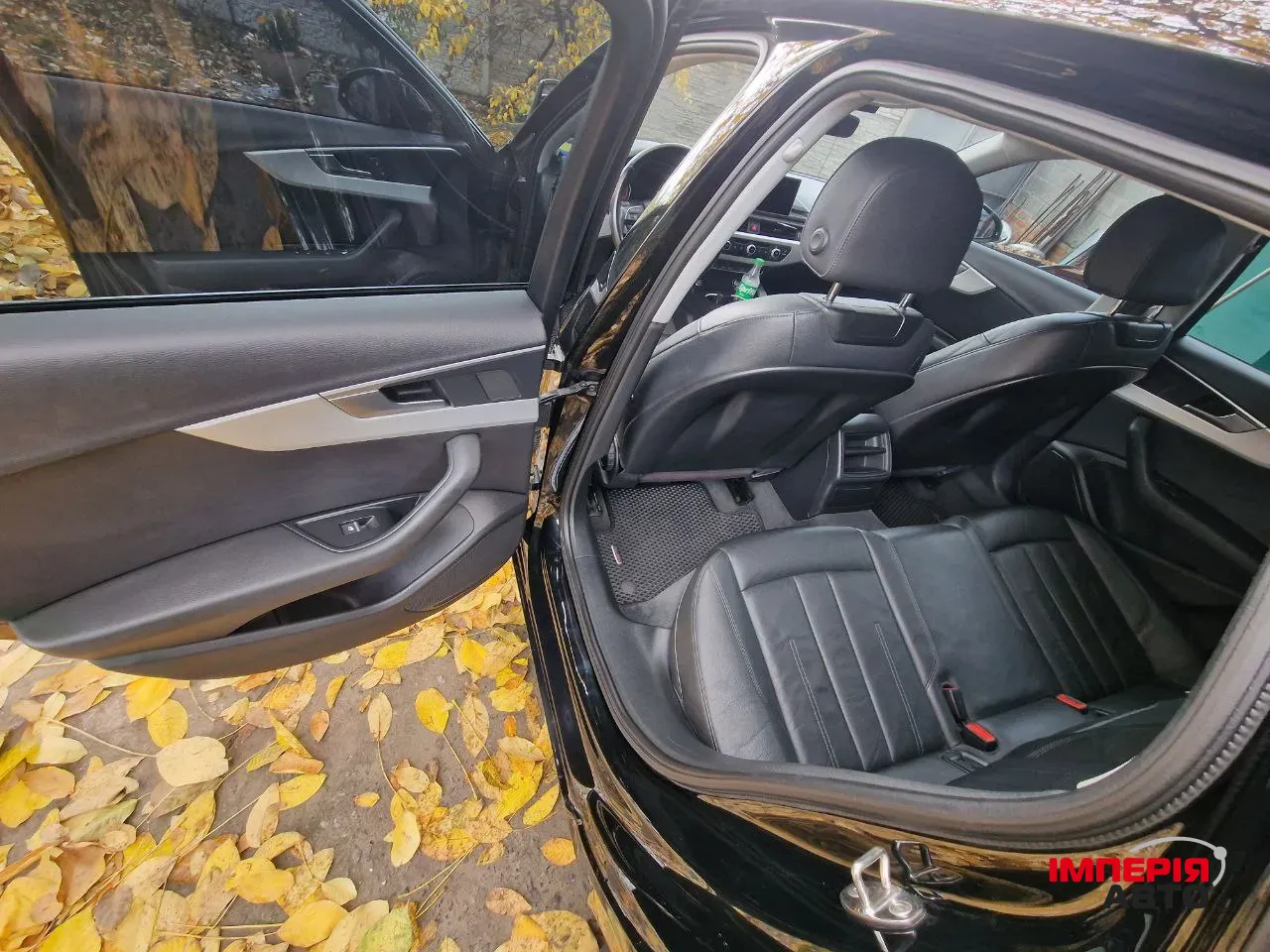 Audi A4 - фото 11