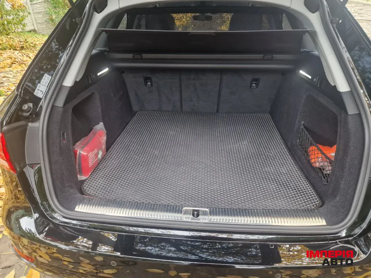 Audi A4 - фото 7