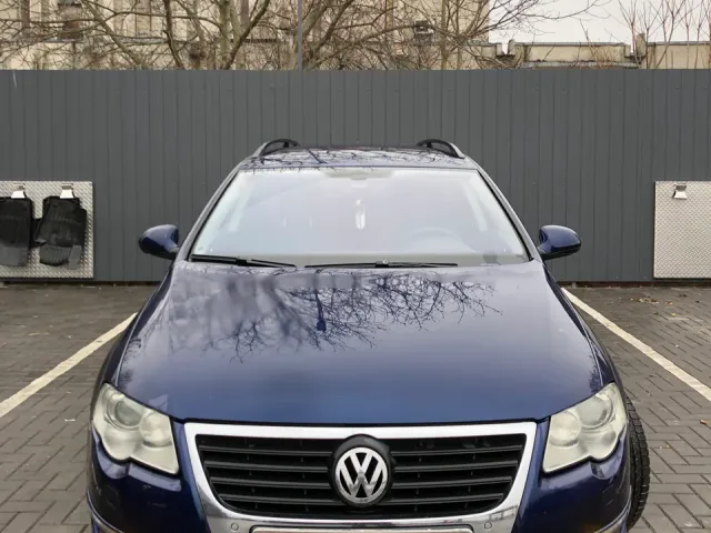 Volkswagen Passat - фото 3