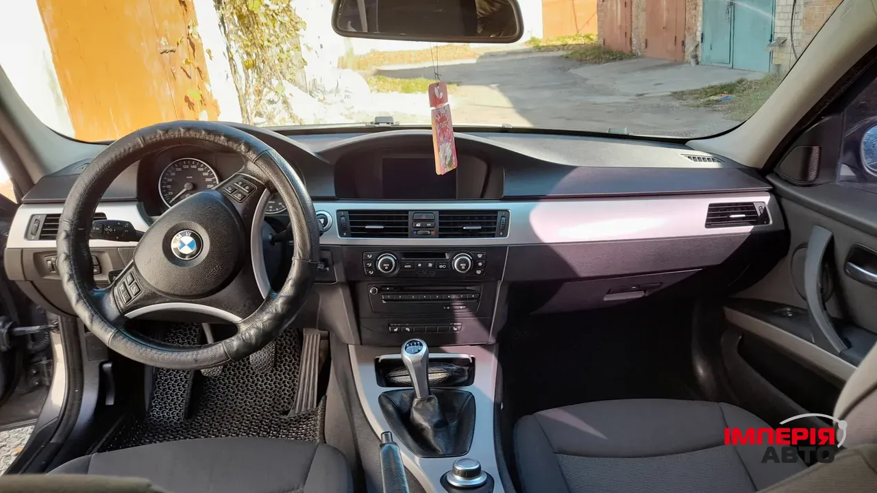 BMW 3 серії - фото 10