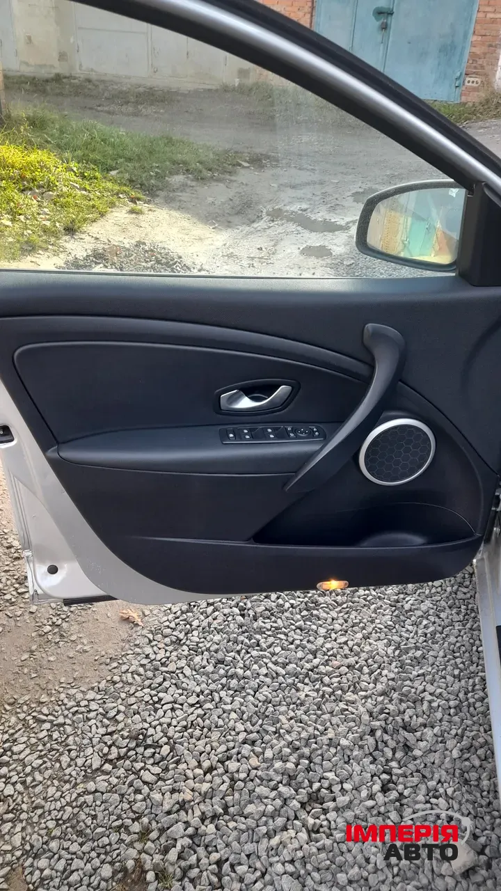 Renault Megane - фото 18