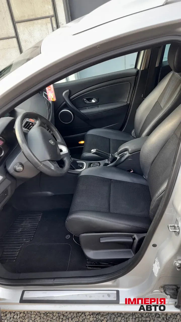 Renault Megane - фото 14