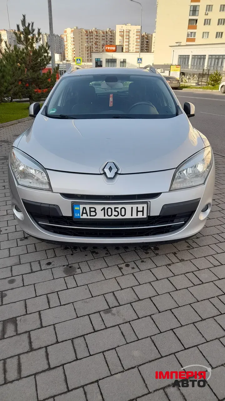 Renault Megane - фото 8