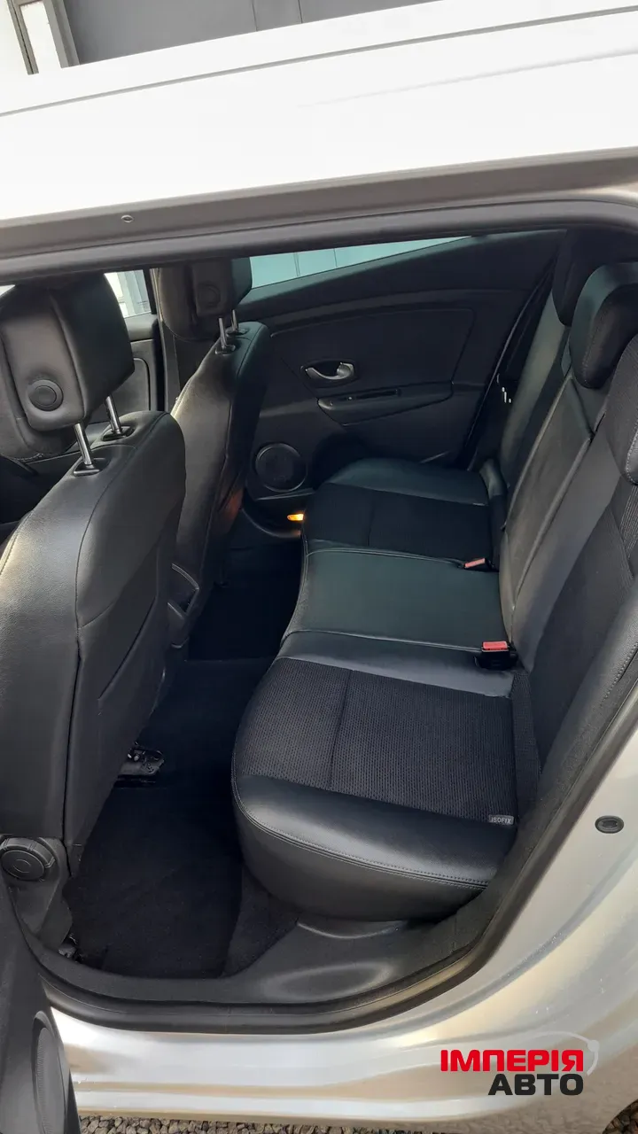 Renault Megane - фото 13