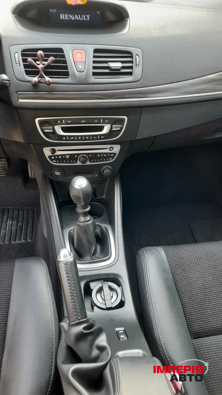 Renault Megane - фото 12