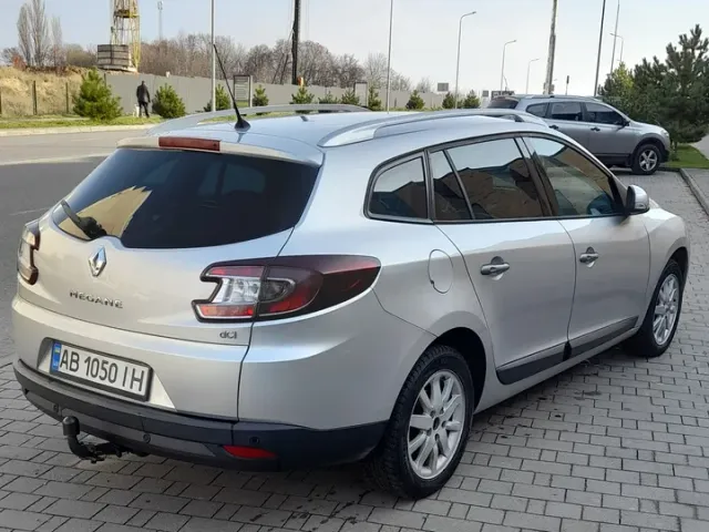 Renault Megane - фото 5