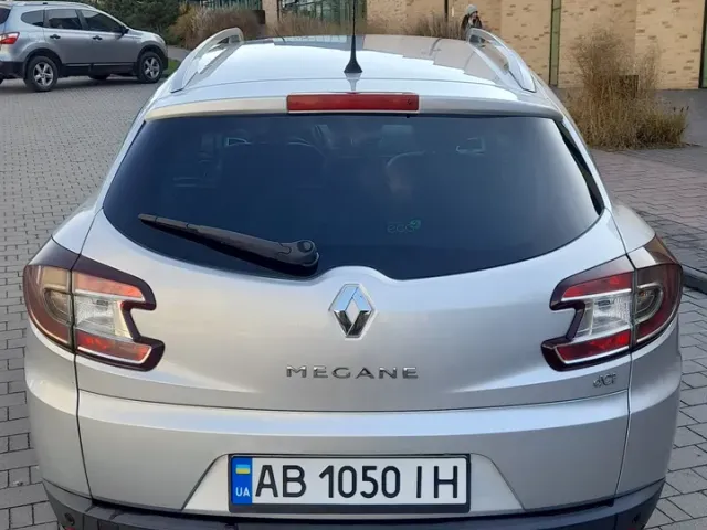 Renault Megane - фото 4
