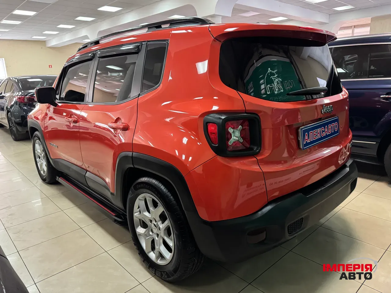 Jeep Renegade - фото 2