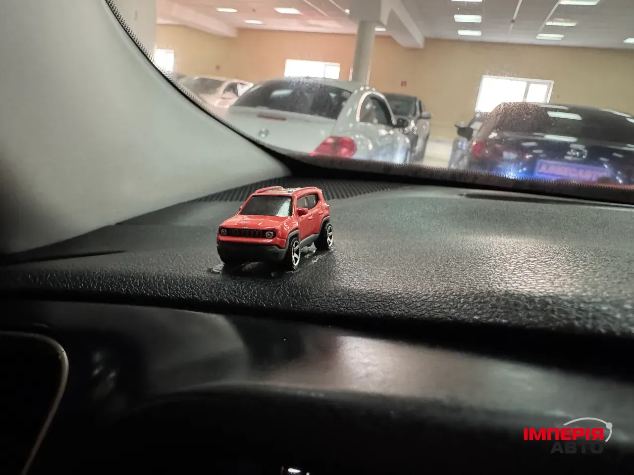 Jeep Renegade - фото 10