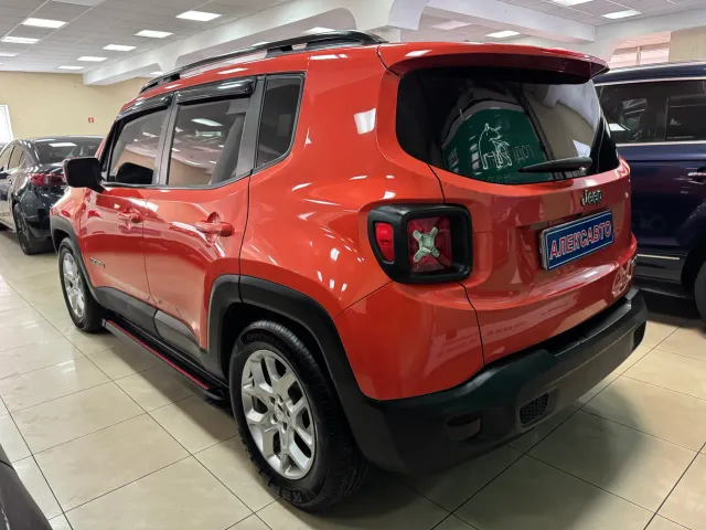 Jeep Renegade - фото 2