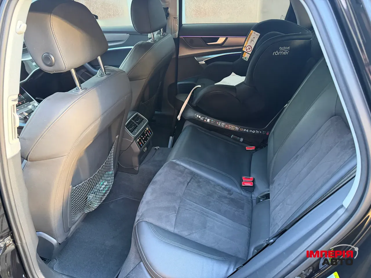 Audi A6 - фото 16