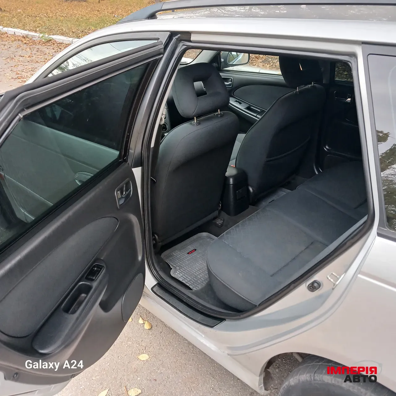 Toyota Avensis - фото 6