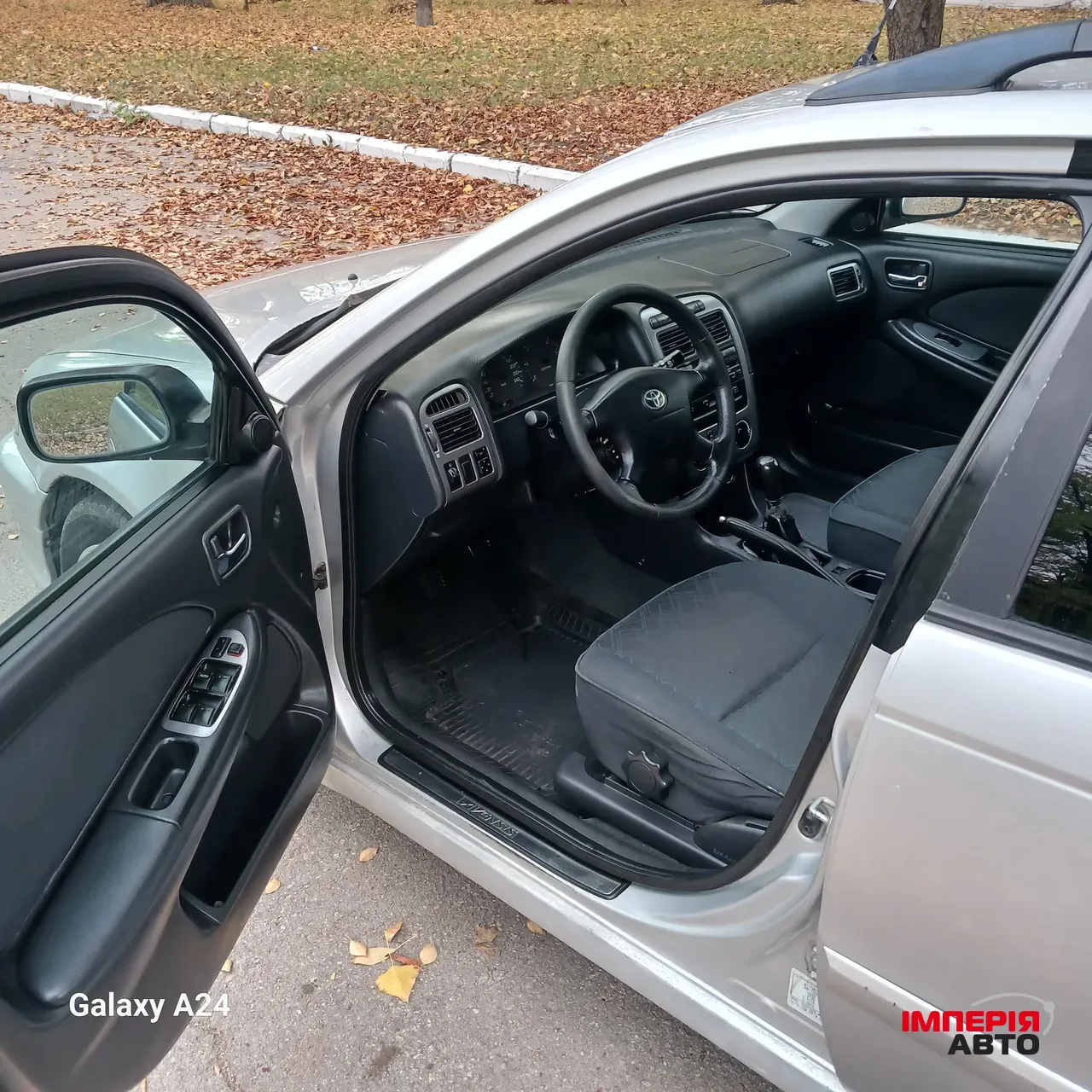 Toyota Avensis - фото 5