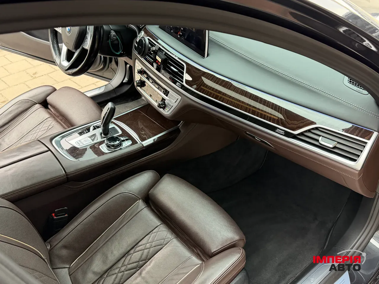 BMW 7 серії - фото 22