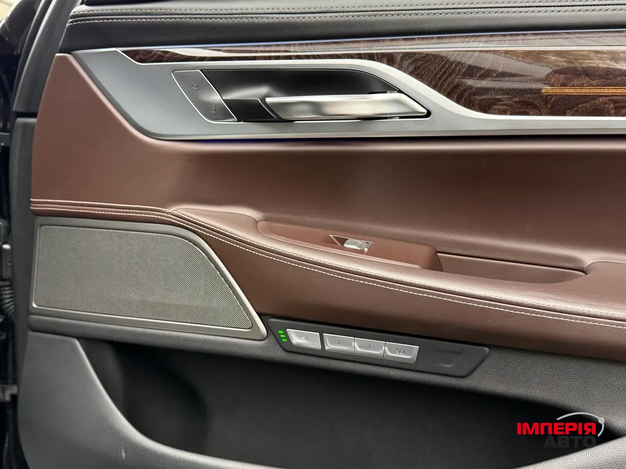 BMW 7 серії - фото 20