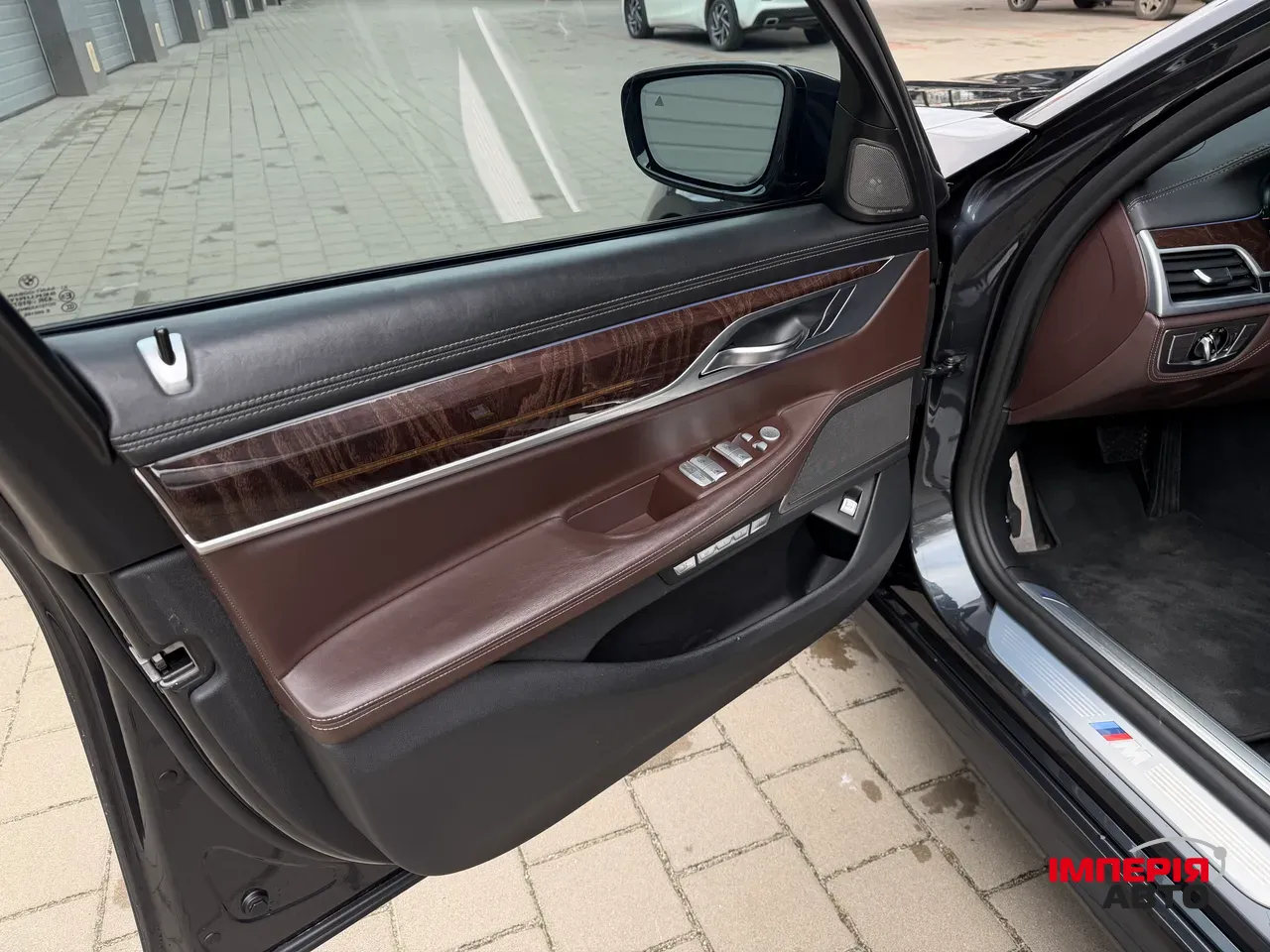 BMW 7 серії - фото 12