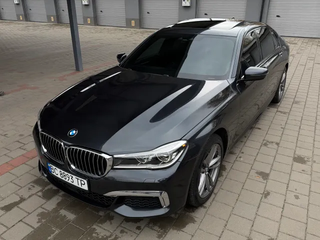 BMW 7 серії - фото 2