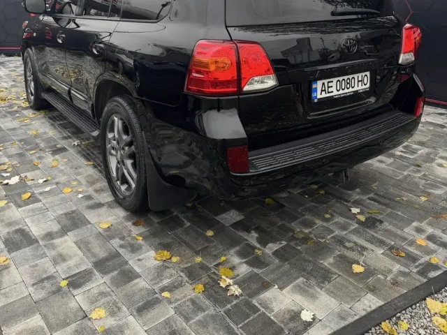 Toyota Land Cruiser - фото 5