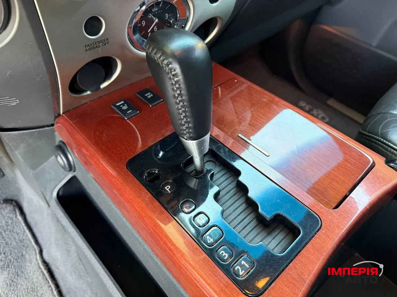 Infiniti QX56 - фото 6