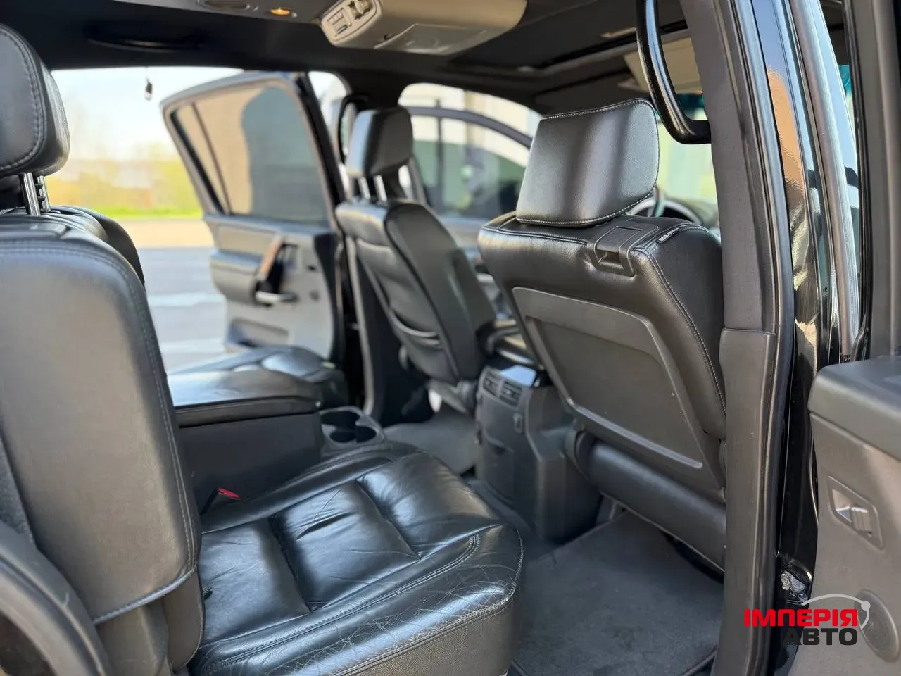 Infiniti QX56 - фото 10