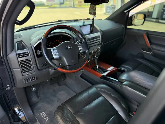 Infiniti QX56 - фото 5