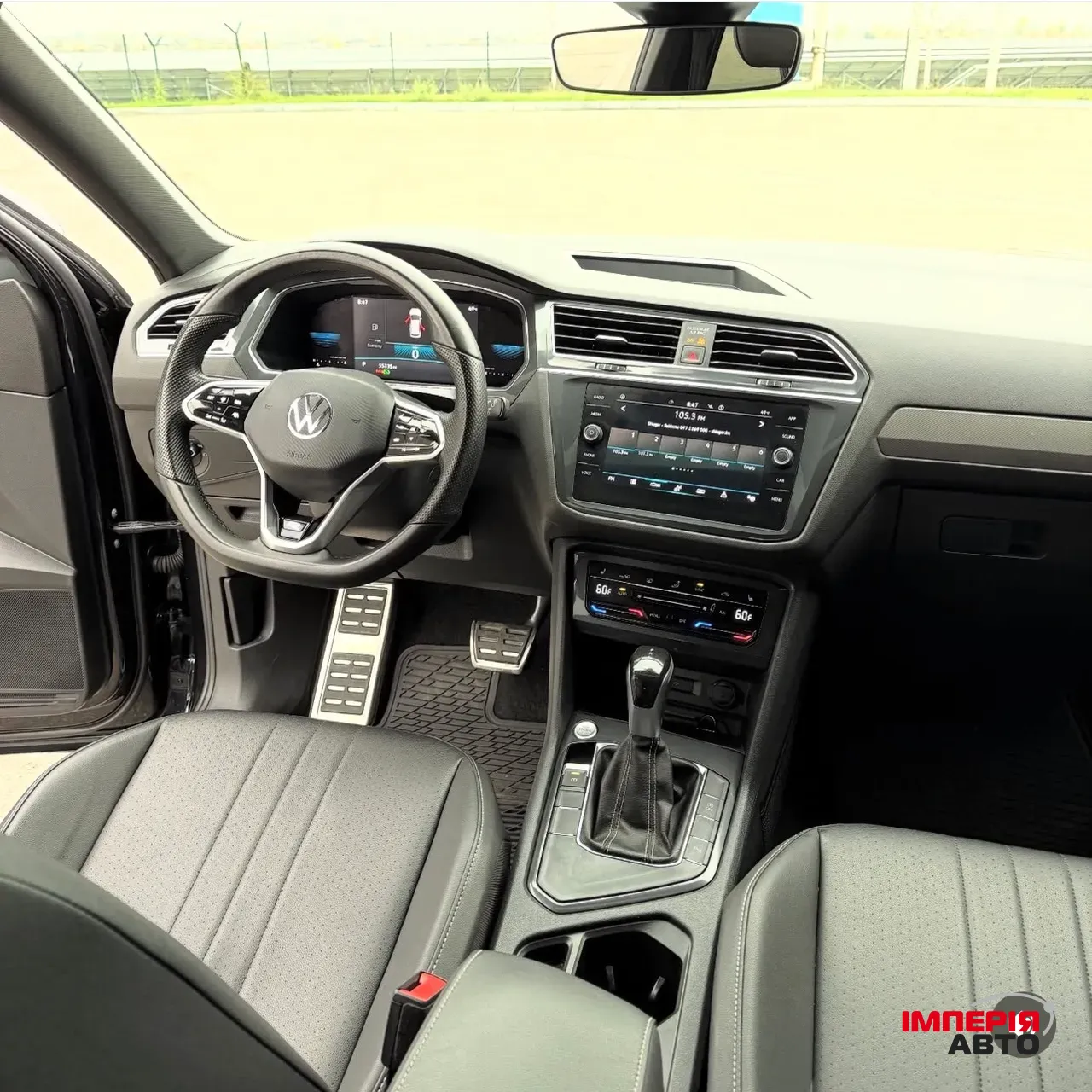 Volkswagen Tiguan R - фото 6