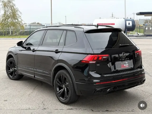 Volkswagen Tiguan R - фото 5